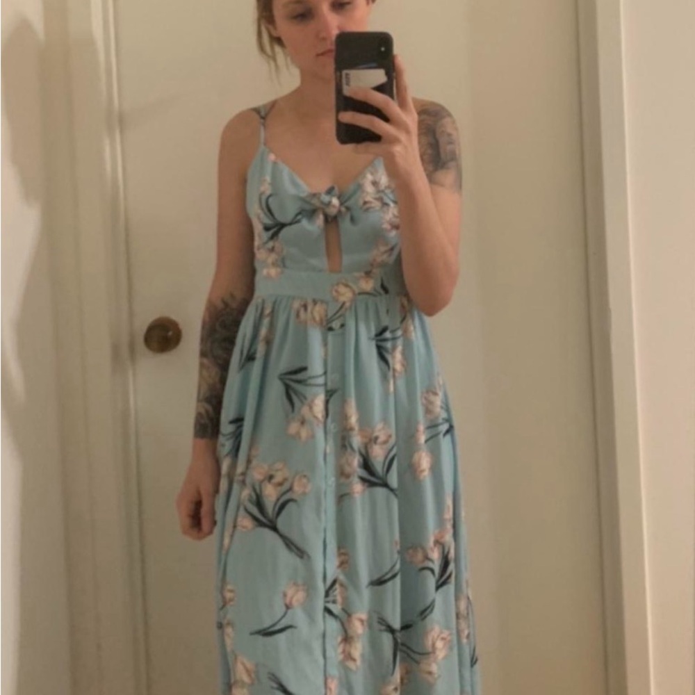 Elegant Floral Light Blue Maxi Dress